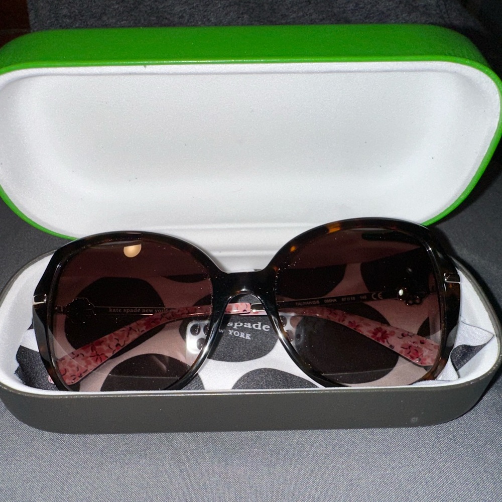 Kate Spade Women's Black Sunglasses with Case